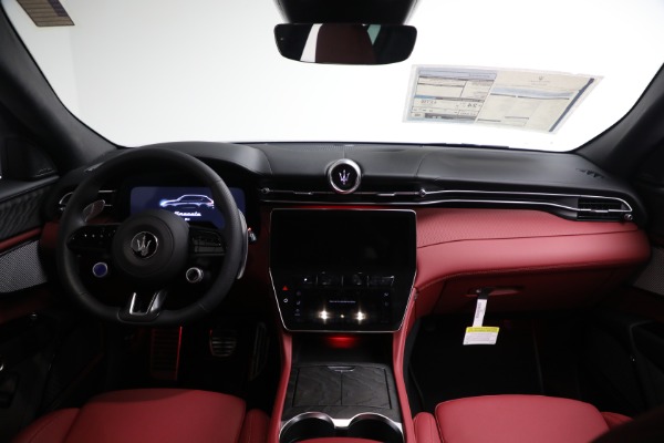 New 2025 Maserati Grecale for sale $81,910 at Alfa Romeo of Westport in Westport CT 06880 22