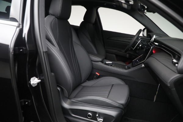 New 2025 Maserati Grecale for sale Sold at Alfa Romeo of Westport in Westport CT 06880 17