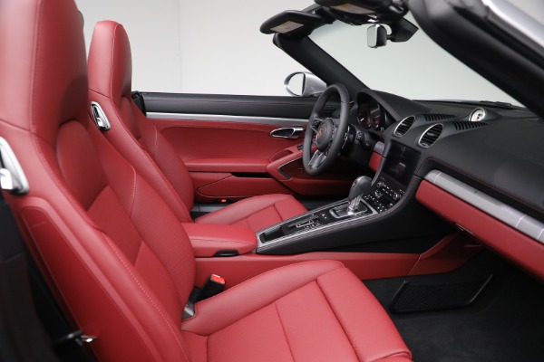 Used 2025 Porsche 718 Boxster for sale Sold at Alfa Romeo of Westport in Westport CT 06880 21