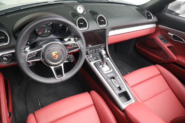 Used 2025 Porsche 718 Boxster for sale Sold at Alfa Romeo of Westport in Westport CT 06880 25