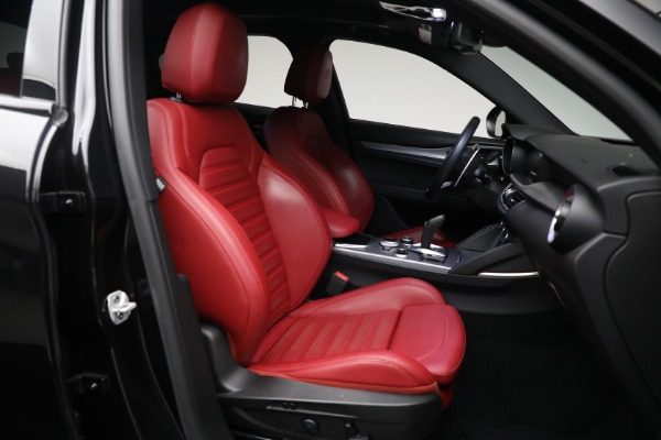 Used 2022 Alfa Romeo Stelvio for sale Sold at Alfa Romeo of Westport in Westport CT 06880 14