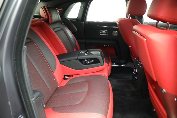 Used 2025 Rolls-Royce Black Badge Ghost for sale $445,900 at Alfa Romeo of Westport in Westport CT 06880 21