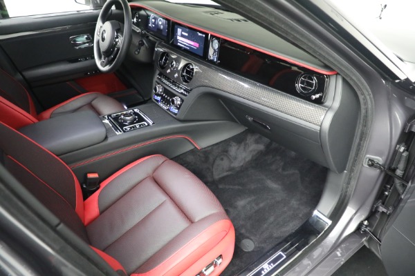 Used 2025 Rolls-Royce Black Badge Ghost for sale $445,900 at Alfa Romeo of Westport in Westport CT 06880 25