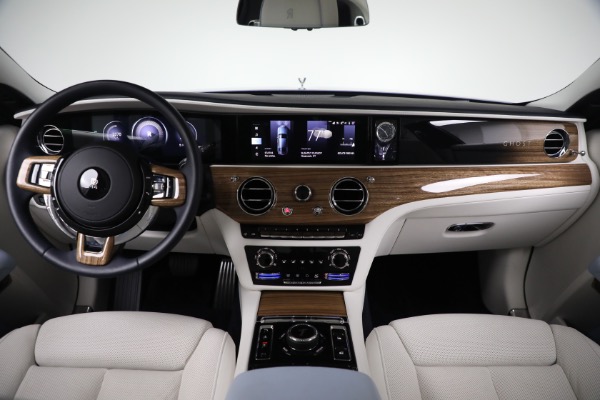 Used 2025 Rolls-Royce Ghost for sale Sold at Alfa Romeo of Westport in Westport CT 06880 4