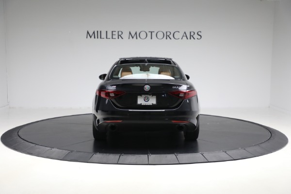 Used 2022 Alfa Romeo Giulia for sale Sold at Alfa Romeo of Westport in Westport CT 06880 4