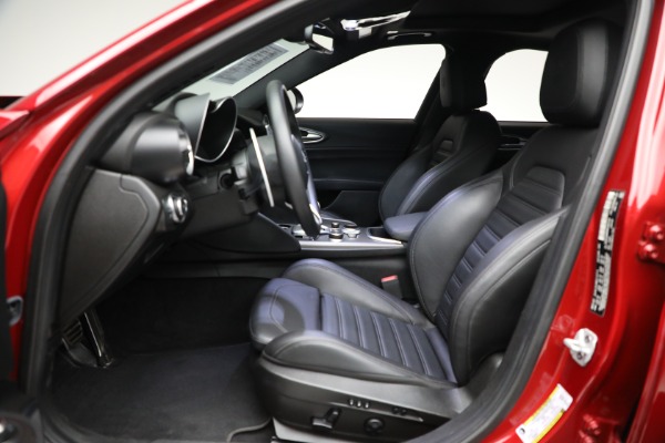 Used 2022 Alfa Romeo Giulia Veloce for sale Sold at Alfa Romeo of Westport in Westport CT 06880 14