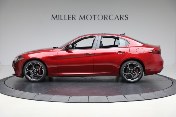 Used 2022 Alfa Romeo Giulia Veloce for sale Sold at Alfa Romeo of Westport in Westport CT 06880 3