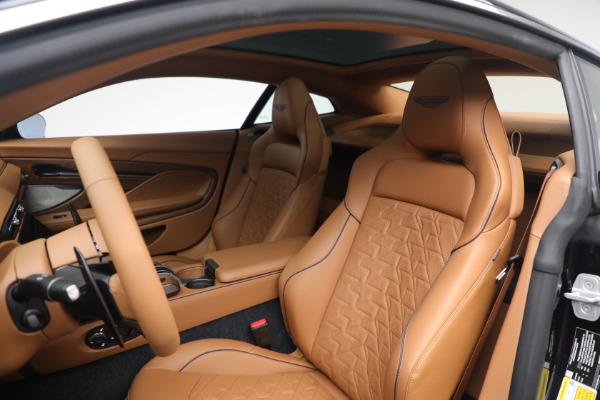New 2026 Aston Martin Vanquish for sale $498,000 at Alfa Romeo of Westport in Westport CT 06880 16
