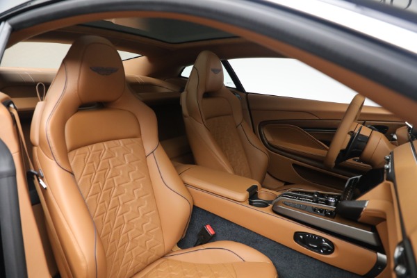 New 2026 Aston Martin Vanquish for sale $498,000 at Alfa Romeo of Westport in Westport CT 06880 20