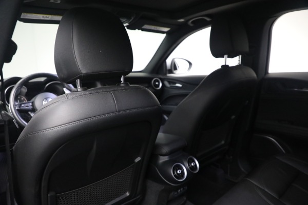 Used 2022 Alfa Romeo Stelvio Sprint for sale Sold at Alfa Romeo of Westport in Westport CT 06880 15