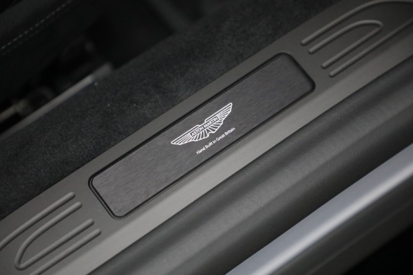 New 2026 Aston Martin Vantage for sale $244,325 at Alfa Romeo of Westport in Westport CT 06880 23