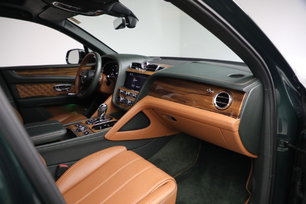 Used 2021 Bentley Bentayga V8 for sale $109,900 at Alfa Romeo of Westport in Westport CT 06880 27