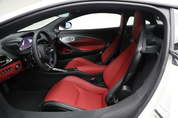 New 2026 McLaren Artura TechLux for sale $304,500 at Alfa Romeo of Westport in Westport CT 06880 22