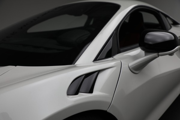 New 2026 McLaren Artura TechLux for sale $304,500 at Alfa Romeo of Westport in Westport CT 06880 25