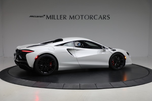 New 2026 McLaren Artura TechLux for sale $304,500 at Alfa Romeo of Westport in Westport CT 06880 8