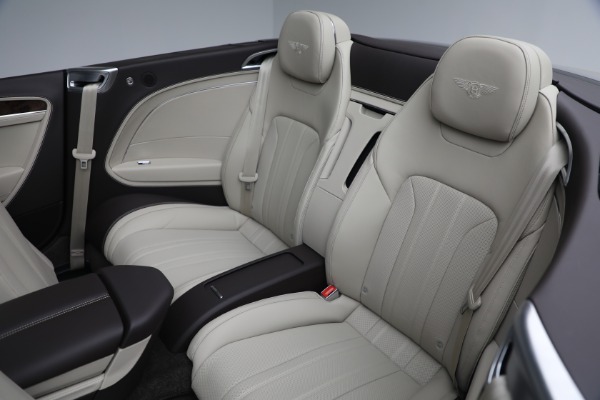 New 2026 Bentley Continental GTC for sale $372,755 at Alfa Romeo of Westport in Westport CT 06880 27
