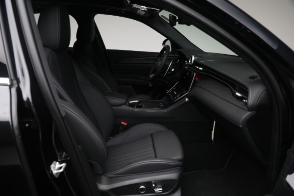 New 2025 Maserati Grecale for sale Sold at Alfa Romeo of Westport in Westport CT 06880 16