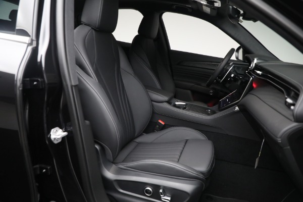 New 2025 Maserati Grecale for sale Sold at Alfa Romeo of Westport in Westport CT 06880 17