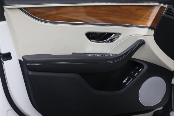 Used 2024 Bentley Flying Spur Hybrid for sale Sold at Alfa Romeo of Westport in Westport CT 06880 18