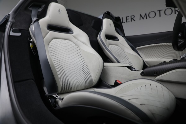 Used 2023 Maserati MC20 Cielo for sale Sold at Alfa Romeo of Westport in Westport CT 06880 26