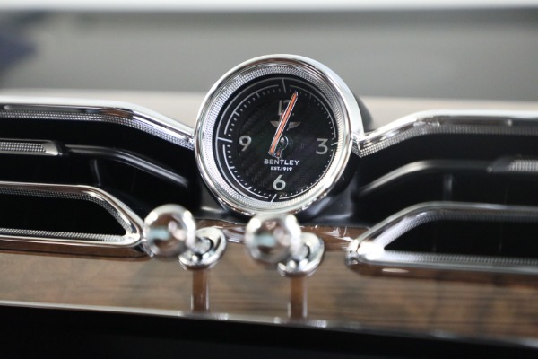 New 2025 Bentley Bentayga Azure V8 for sale Sold at Alfa Romeo of Westport in Westport CT 06880 22