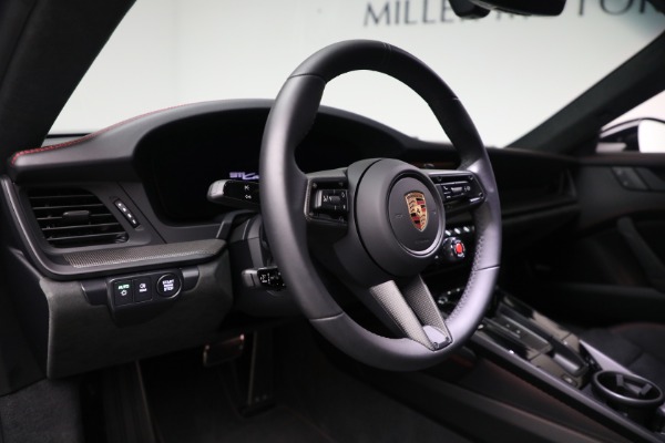 Used 2025 Porsche 911 Carrera GTS for sale $185,900 at Alfa Romeo of Westport in Westport CT 06880 13
