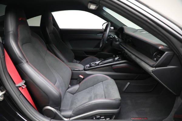 Used 2025 Porsche 911 Carrera GTS for sale $185,900 at Alfa Romeo of Westport in Westport CT 06880 16