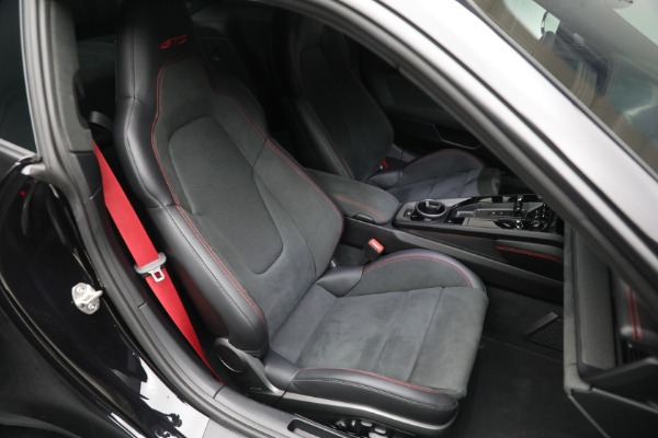 Used 2025 Porsche 911 Carrera GTS for sale $185,900 at Alfa Romeo of Westport in Westport CT 06880 17