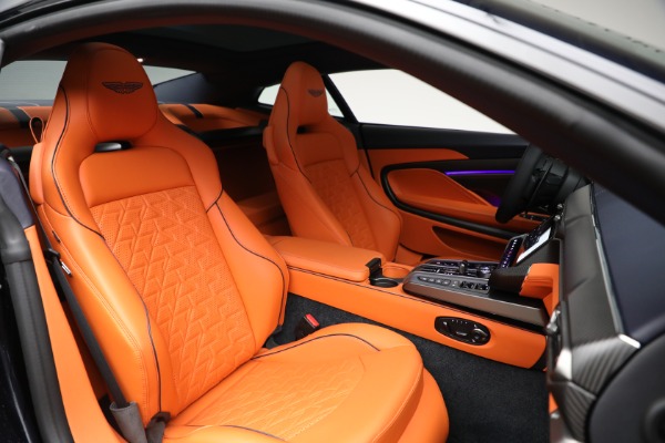 New 2025 Aston Martin Vanquish for sale $532,200 at Alfa Romeo of Westport in Westport CT 06880 17