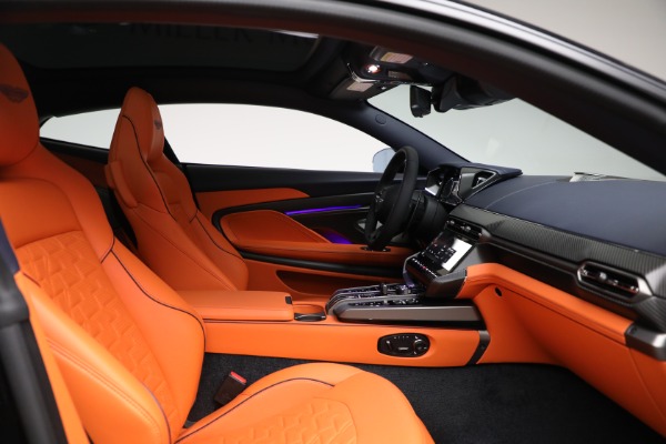 New 2025 Aston Martin Vanquish for sale $532,200 at Alfa Romeo of Westport in Westport CT 06880 18