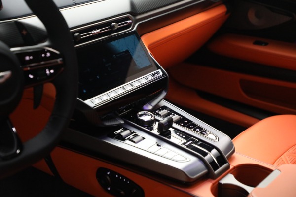 Used 2025 Aston Martin Vanquish for sale $431,900 at Alfa Romeo of Westport in Westport CT 06880 24