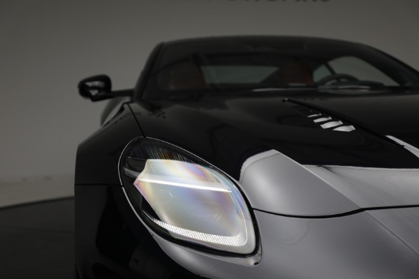 Used 2025 Aston Martin Vanquish for sale $431,900 at Alfa Romeo of Westport in Westport CT 06880 26