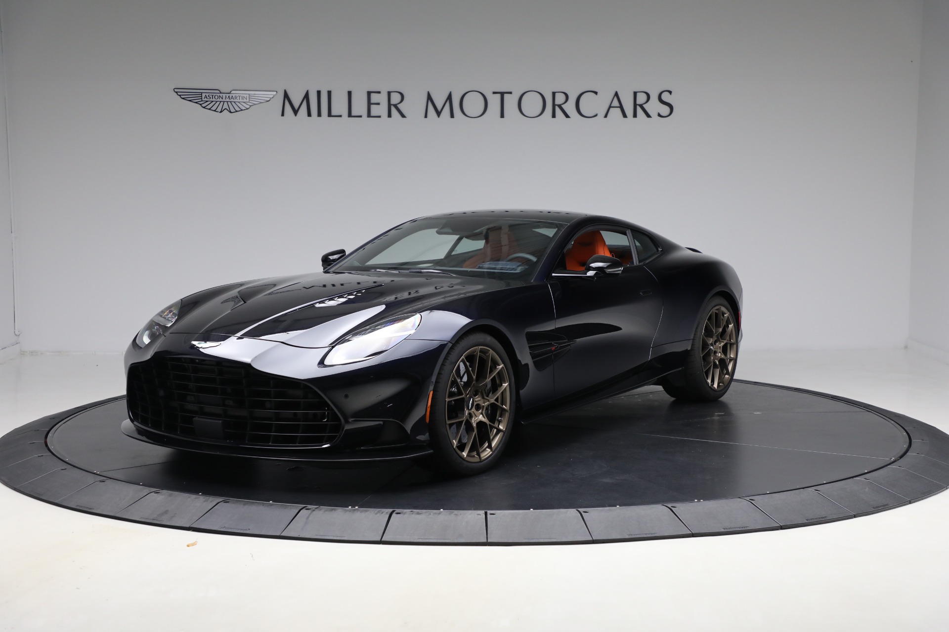 Used 2025 Aston Martin Vanquish for sale $431,900 at Alfa Romeo of Westport in Westport CT 06880 1
