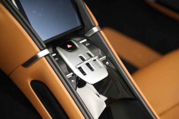 Used 2025 Ferrari Roma Spider for sale $349,900 at Alfa Romeo of Westport in Westport CT 06880 23