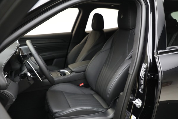 New 2025 Maserati Grecale Modena for sale $81,277 at Alfa Romeo of Westport in Westport CT 06880 14