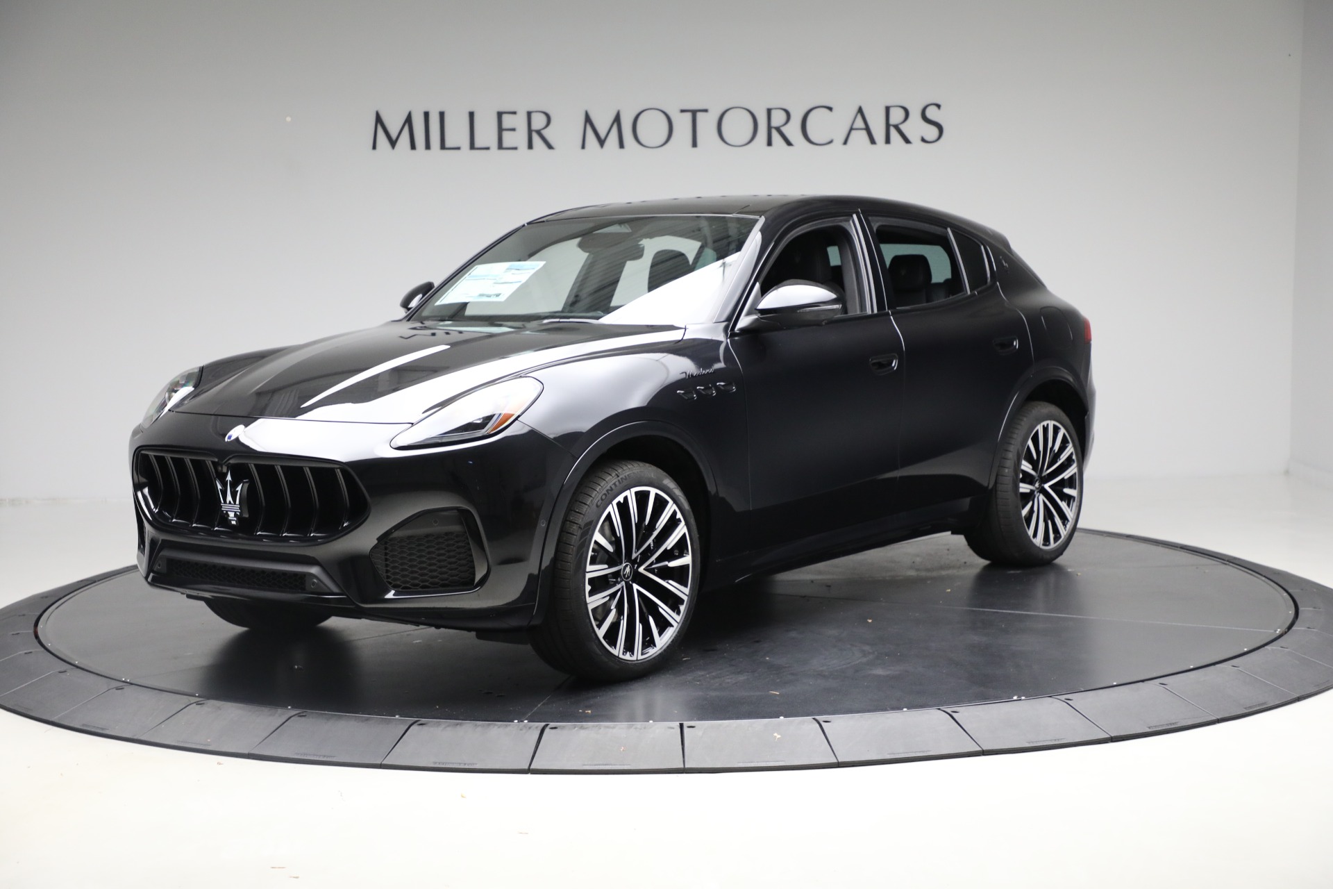 New 2025 Maserati Grecale Modena for sale $81,277 at Alfa Romeo of Westport in Westport CT 06880 1