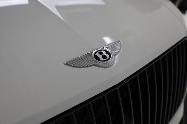 Used 2025 Bentley Bentayga EWB Azure V8 for sale $259,900 at Alfa Romeo of Westport in Westport CT 06880 13