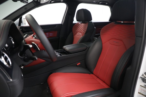 Used 2025 Bentley Bentayga EWB Azure V8 for sale $259,900 at Alfa Romeo of Westport in Westport CT 06880 17