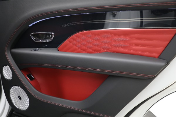 Used 2025 Bentley Bentayga EWB Azure V8 for sale $259,900 at Alfa Romeo of Westport in Westport CT 06880 27