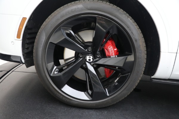 Used 2025 Bentley Bentayga EWB Azure V8 for sale $259,900 at Alfa Romeo of Westport in Westport CT 06880 9