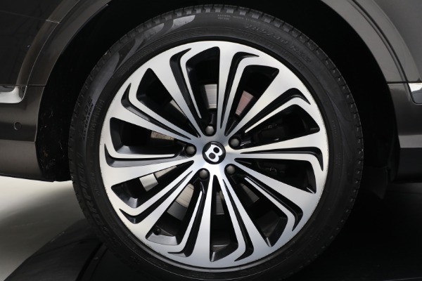 Used 2021 Bentley Bentayga V8 for sale Sold at Alfa Romeo of Westport in Westport CT 06880 16