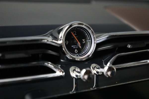 Used 2021 Bentley Bentayga V8 for sale Sold at Alfa Romeo of Westport in Westport CT 06880 24