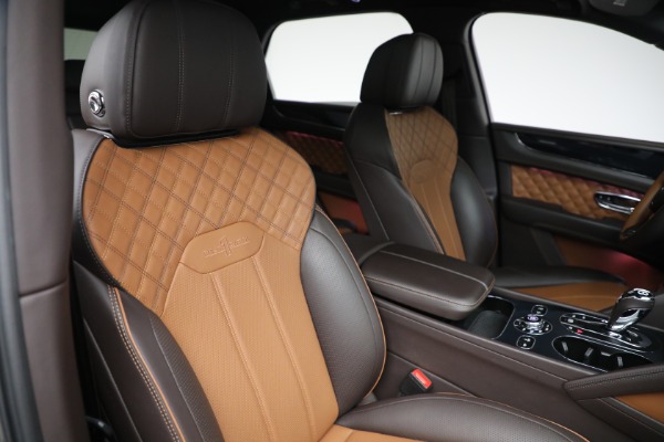 Used 2021 Bentley Bentayga V8 for sale Sold at Alfa Romeo of Westport in Westport CT 06880 27