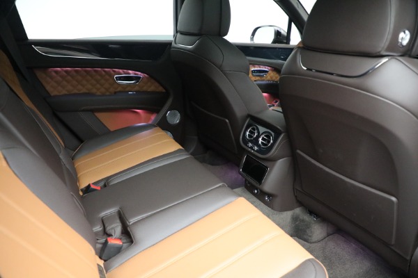 Used 2021 Bentley Bentayga V8 for sale Sold at Alfa Romeo of Westport in Westport CT 06880 28