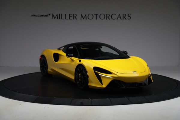 Used 2024 McLaren Artura for sale $193,900 at Alfa Romeo of Westport in Westport CT 06880 11
