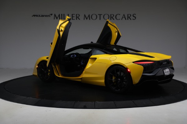 Used 2024 McLaren Artura for sale $193,900 at Alfa Romeo of Westport in Westport CT 06880 16
