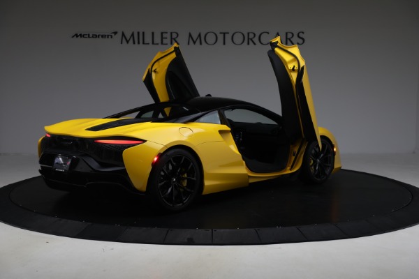 Used 2024 McLaren Artura for sale $193,900 at Alfa Romeo of Westport in Westport CT 06880 18