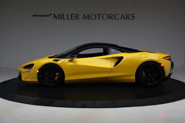 Used 2024 McLaren Artura for sale $193,900 at Alfa Romeo of Westport in Westport CT 06880 3
