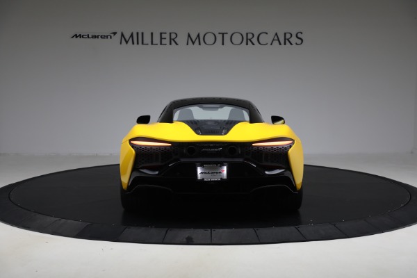 Used 2024 McLaren Artura for sale $193,900 at Alfa Romeo of Westport in Westport CT 06880 6