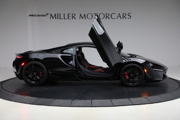 Used 2024 McLaren Artura TechLux for sale $196,900 at Alfa Romeo of Westport in Westport CT 06880 19